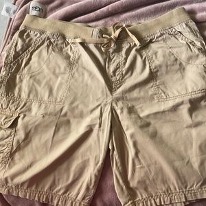 Faded glory khaki shorts size 18